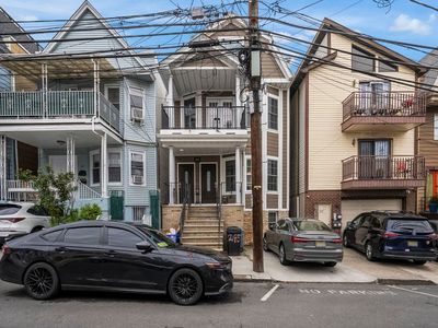 245 Jewett Ave