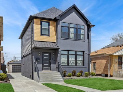 3842 W 108th Pl