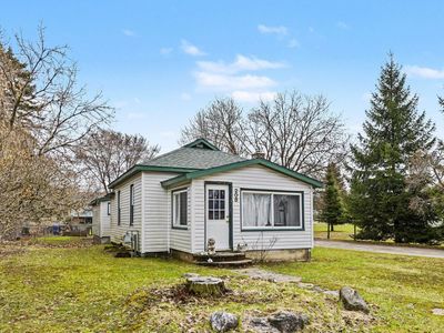 Property at 208 N Beech St, Bellaire, MI