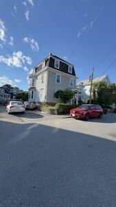 22 Howard St