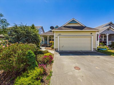 2093 Tina Ct