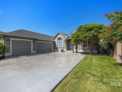 2604 S Willow Brook Pl