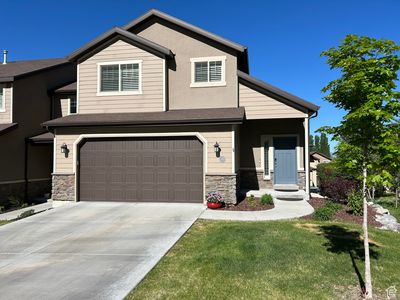 870 S Aspen Pl