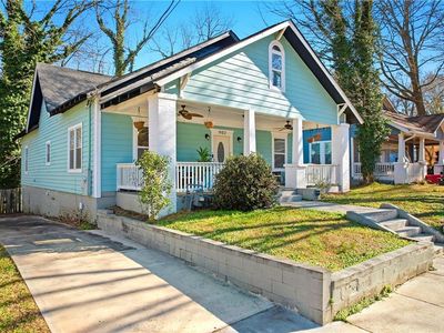 902 Gaston St SW