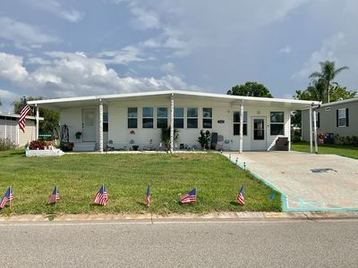 7323 Lakeshore Dr