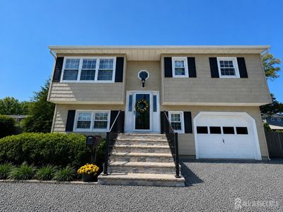 Property at 637 Bray Ave, Port Monmouth, NJ