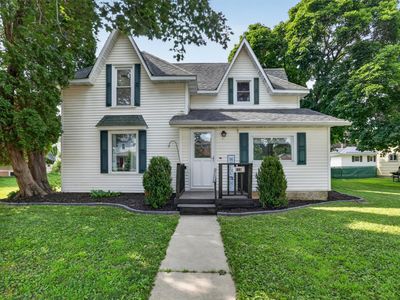 115 W Cabot St