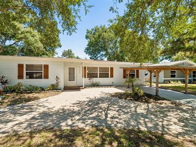 1555 Magnolia Dr
