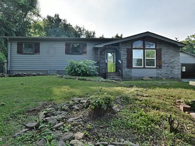 309 Perry Ln