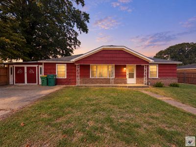 Property at 3124 Meadows Dr, Texarkana, TX