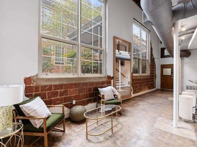 600 College St Unit 113