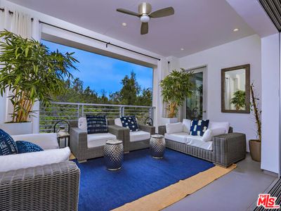 460 N Palm Dr UNIT 401