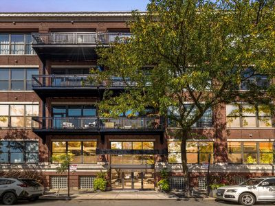 1040 W Adams St UNIT 427