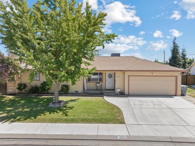 2121 Yosemite Ave