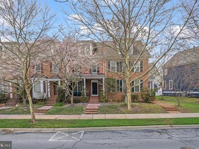3838 Carriage Hill Dr