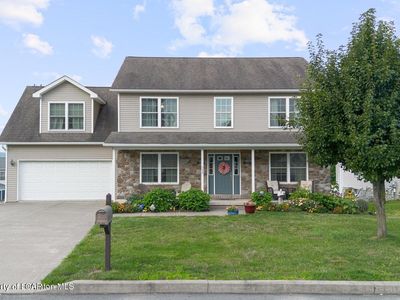 522 Wisteria Dr