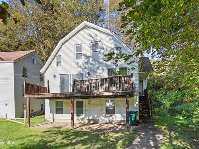 8 Lower Linden St