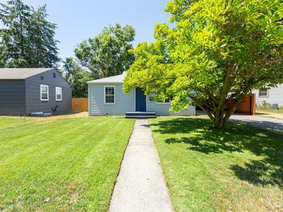 5709 N Cochran St