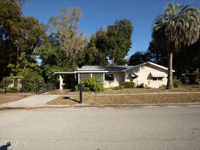465 SE PALMETTO Avenue