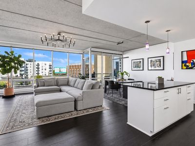 45 University Ave SE Unit 403