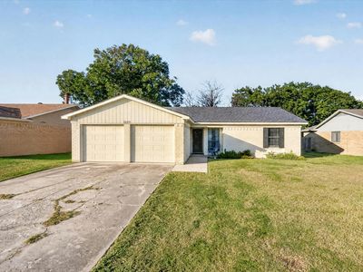 1200 E Georgian Rd