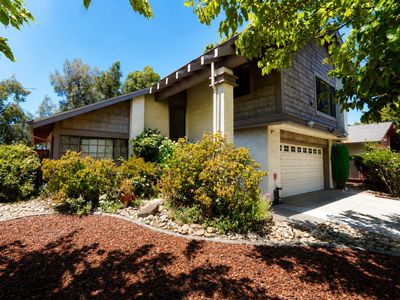 101 Stonewood Ct