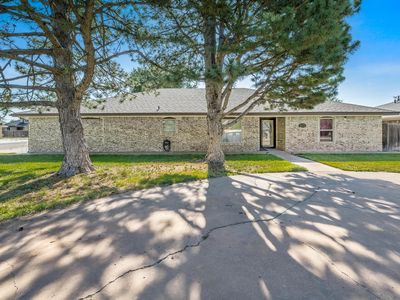 1201 Bennett Dr