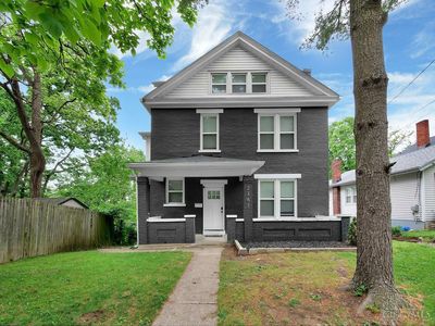2361 Highland Ave