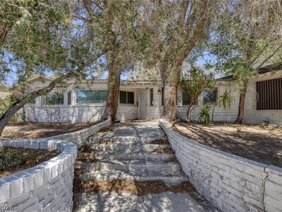 1200 Oak Tree Ln
