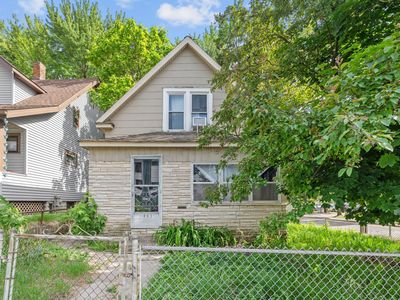 1062 Minnehaha Ave E