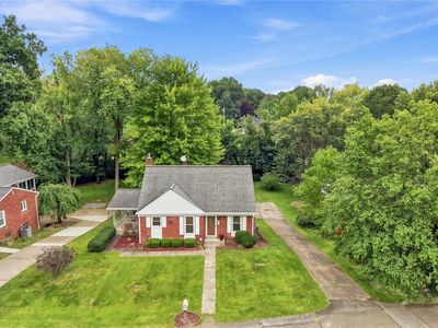 327 McIntosh Dr