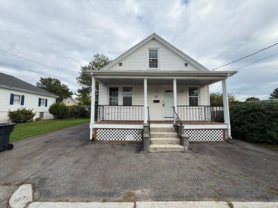 17 Raymond St