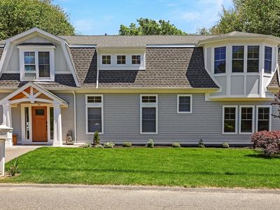 54 Robert St