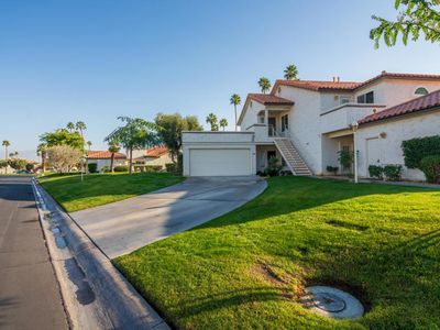 230 Desert Falls Dr E