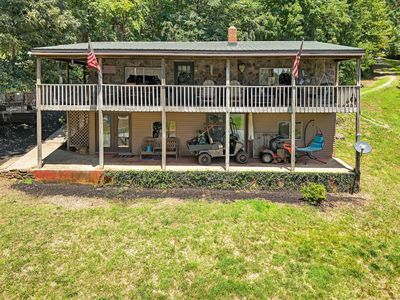 12 Crescent Ln