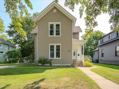Property at 607 Pine St, Manistee, MI