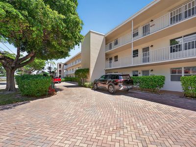 5900 NE 7th Avenue #204n