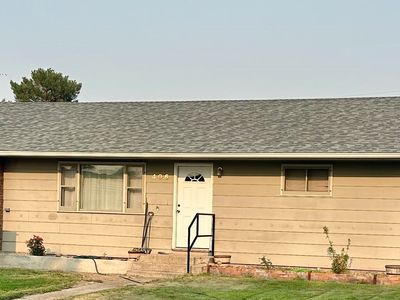 406 East Lane