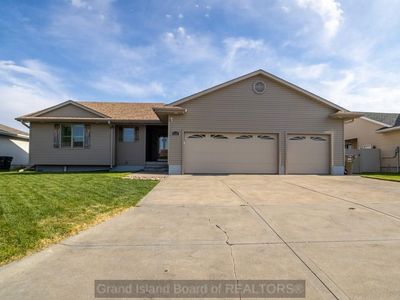 4127 W Ridge Ln