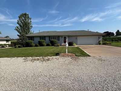 83 E Circle Dr