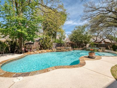 8221 Fern Bluff Ave