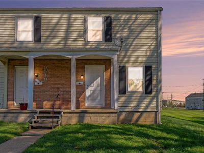 Property at 9519 Charlotte St, Kansas City, MO