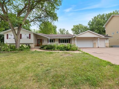 2305 Skyline Dr S
