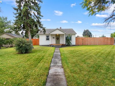 993 W Highland Ave