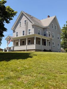 382 Main St