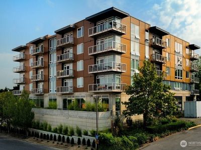 11415 Slater Avenue NE #204