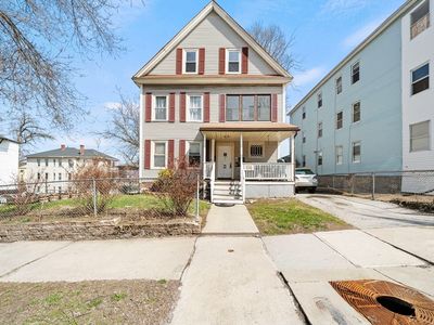 62 May St