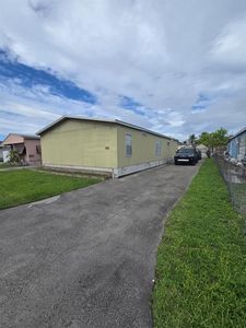 1061 SW 131st Pl