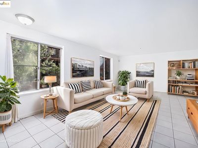 2901 Macarthur Blvd APT 112