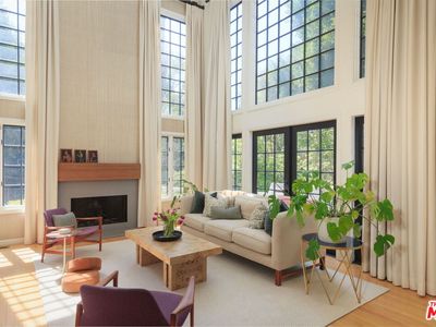 2625 Nichols Canyon Rd